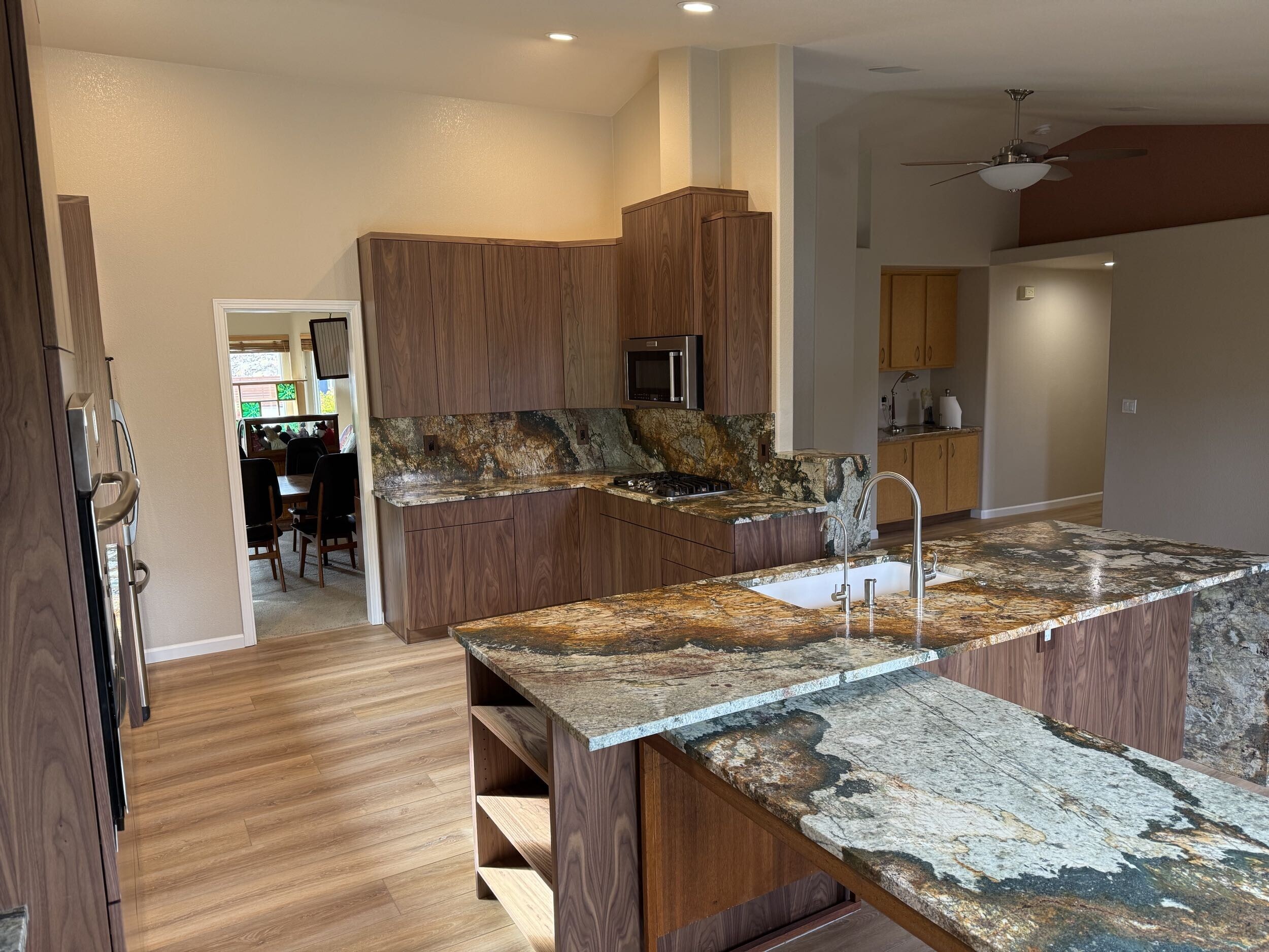 Contemporary Kitchen